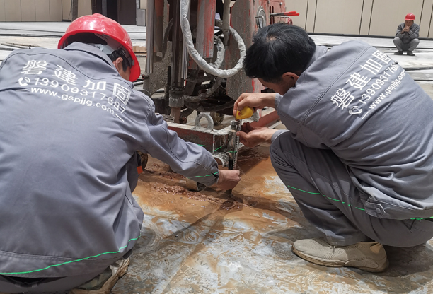 甘南烈日下的守护——磐建加固工程一直都在！
